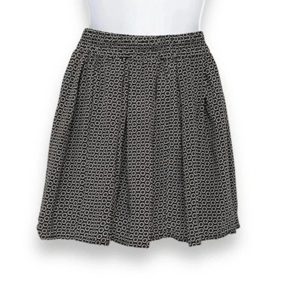 Brandy Melville Floral Daisy Print Skater Skirt - Picture 3 of 4